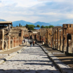 Pompeii: Kota yang Membeku dalam Waktu Setelah Letusan Gunung Vesuvius